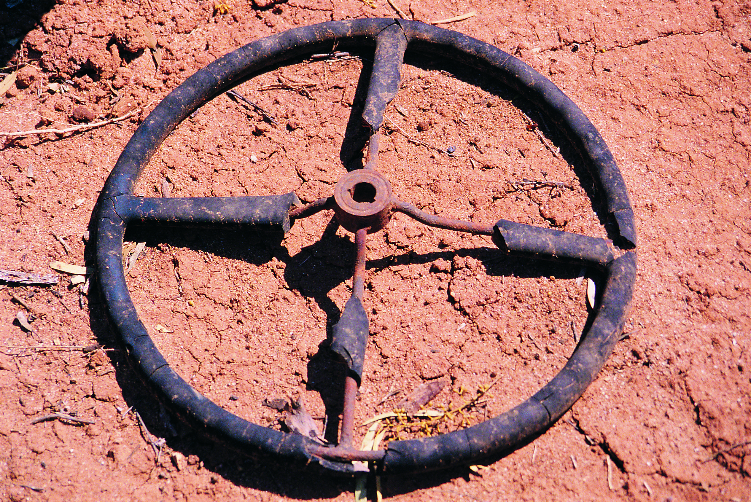  Rusty remains reminds us of past travellers on the road to the goldfields. 